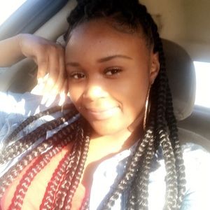 Meet your Posher, Desarae